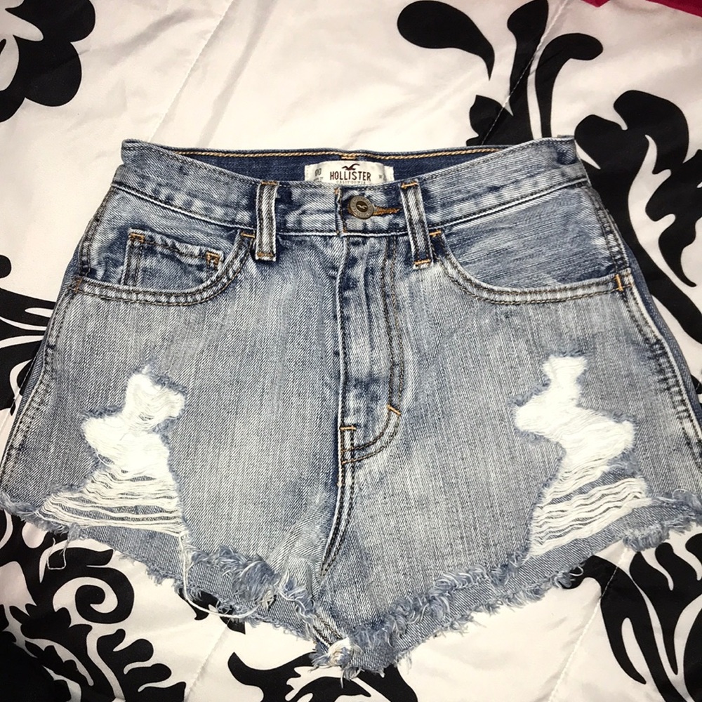 Hollister high rise shorts